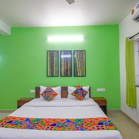 Fabescape Sk Studios With Pool & Gym, Arpora Ó-Goa Kültér fotó