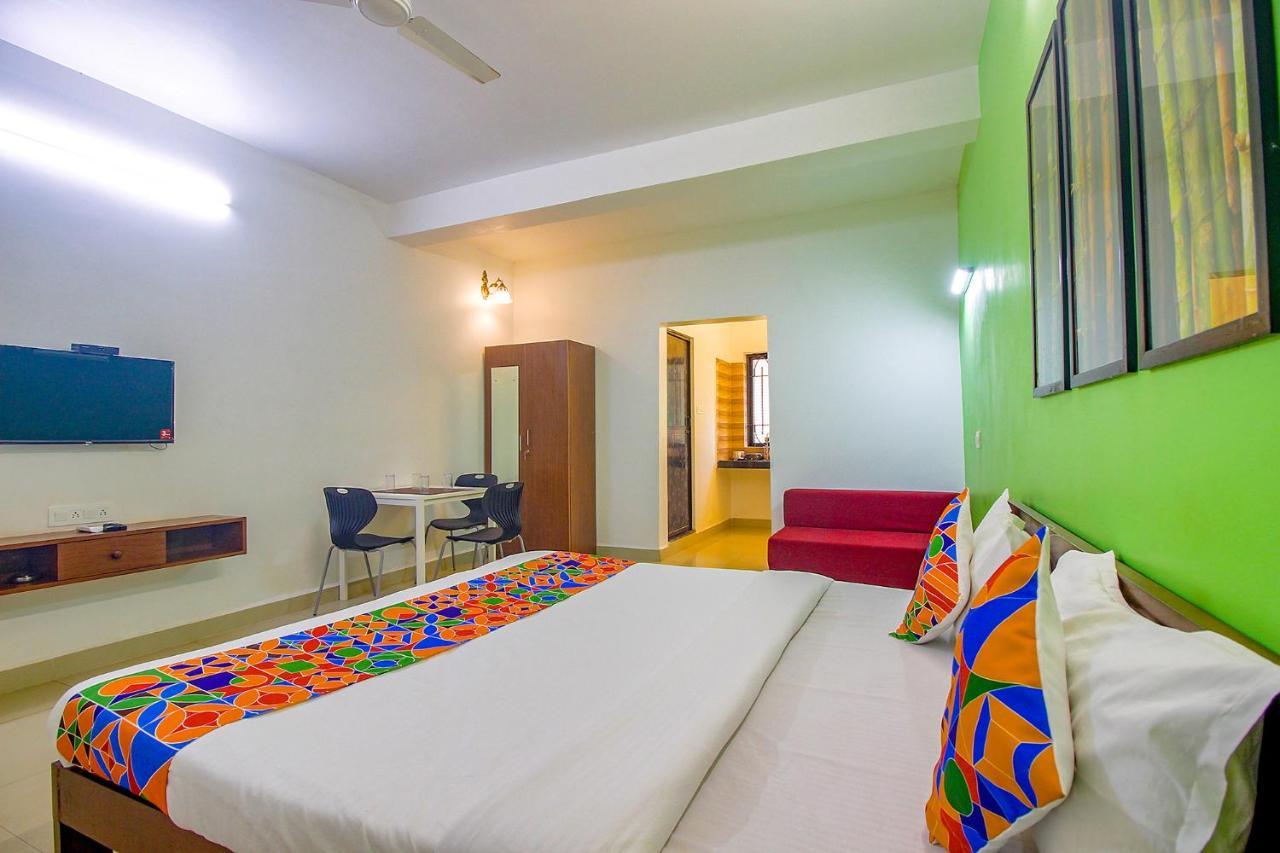 Fabescape Sk Studios With Pool & Gym, Arpora Ó-Goa Kültér fotó