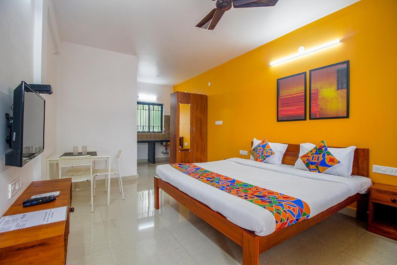 Fabescape Sk Studios With Pool & Gym, Arpora Ó-Goa Kültér fotó