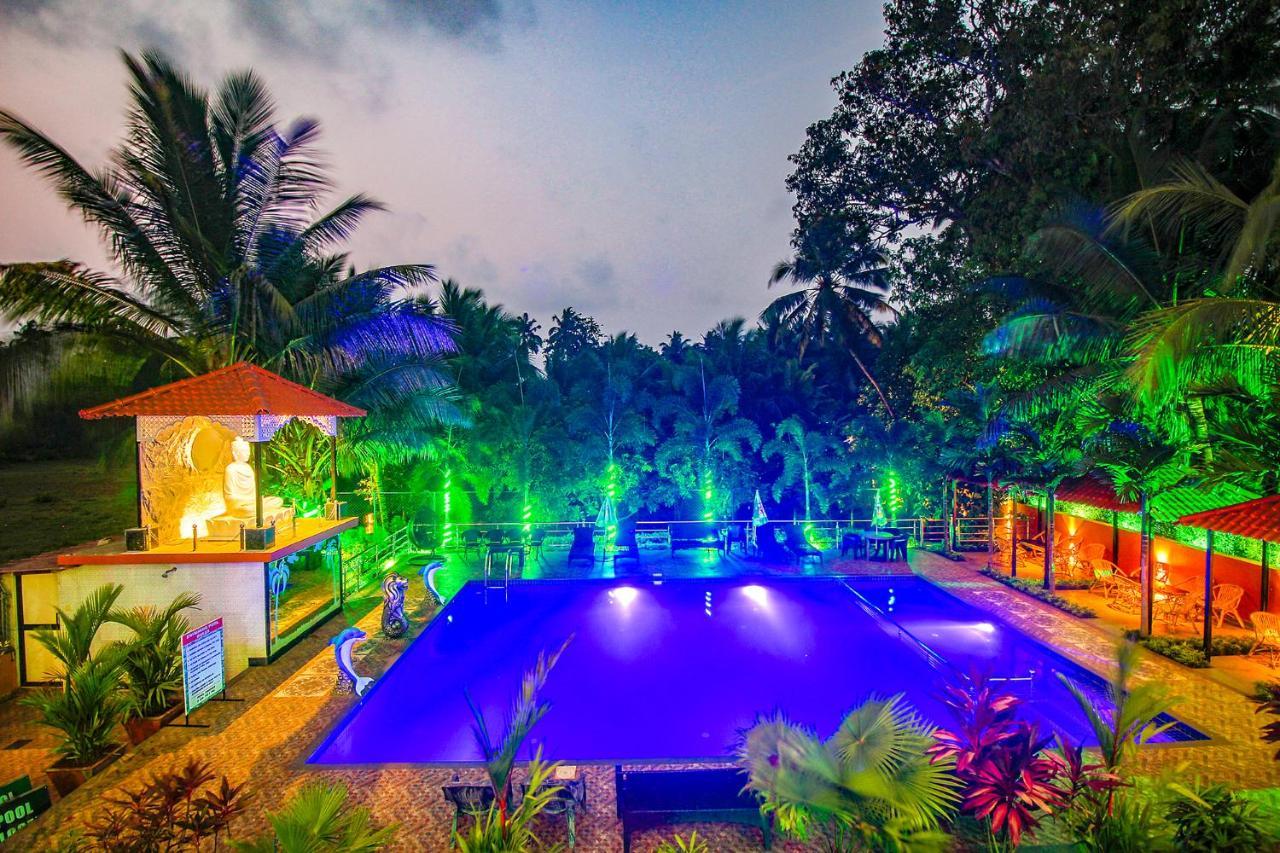 Fabescape Sk Studios With Pool & Gym, Arpora Ó-Goa Kültér fotó