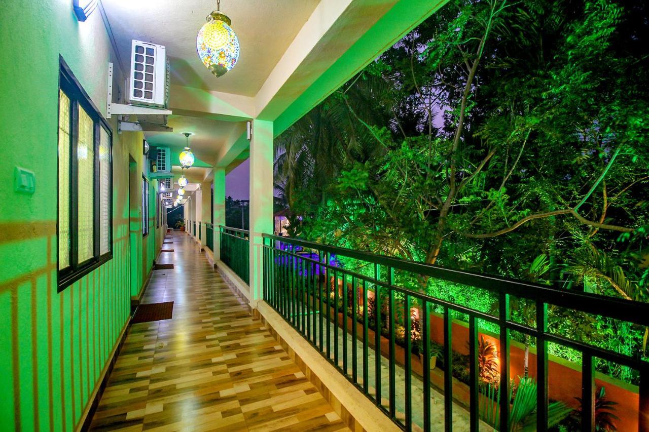 Fabescape Sk Studios With Pool & Gym, Arpora Ó-Goa Kültér fotó